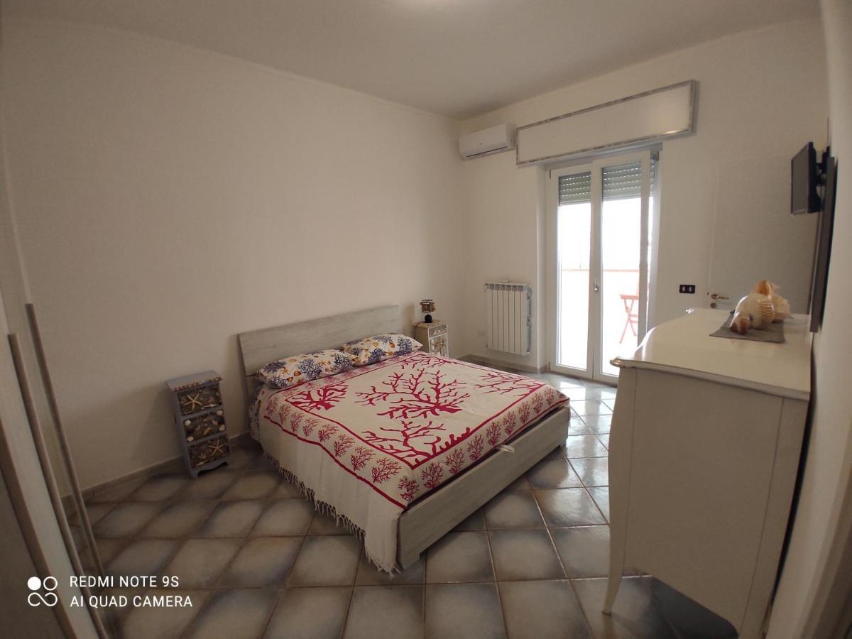 Bed and Breakfast La Casa Del Sole Terracina Exterior foto