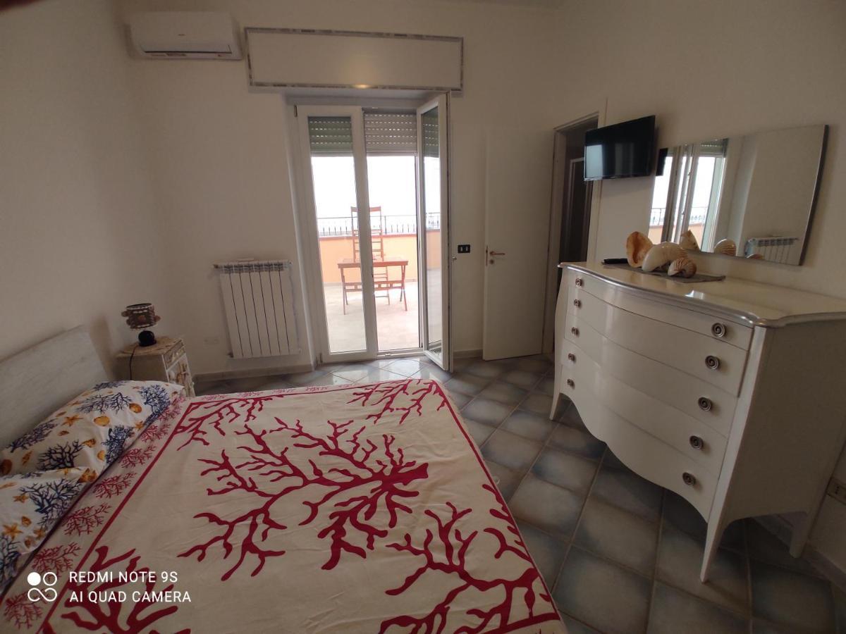Bed and Breakfast La Casa Del Sole Terracina Exterior foto